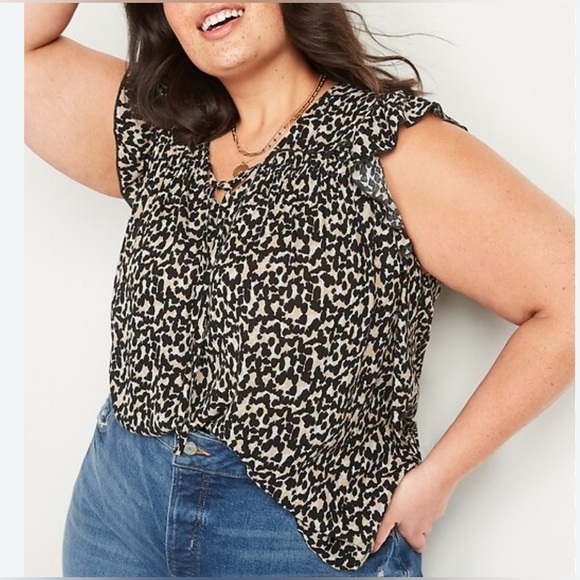 Old Navy Ruffled Crinkle-Texture Tie-Front
Stylish Animal Print Women's Top L - Picture 1 of 9